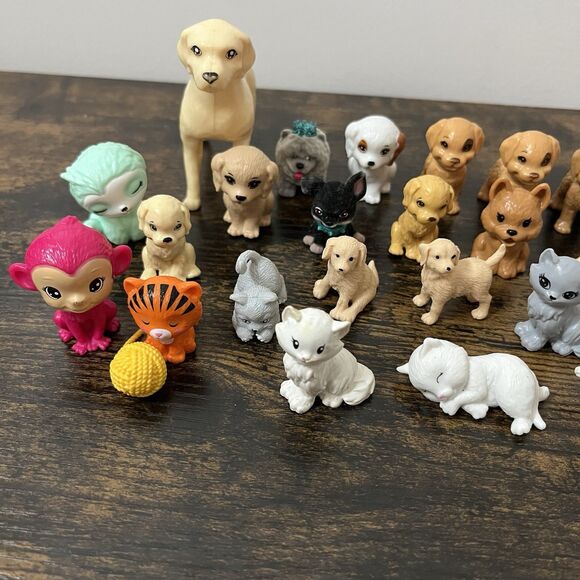 Lot of 30 Mini Pet Figures Flocked & Plastic Cats Dogs Animals Assorted Toys - Picture 2 of 4